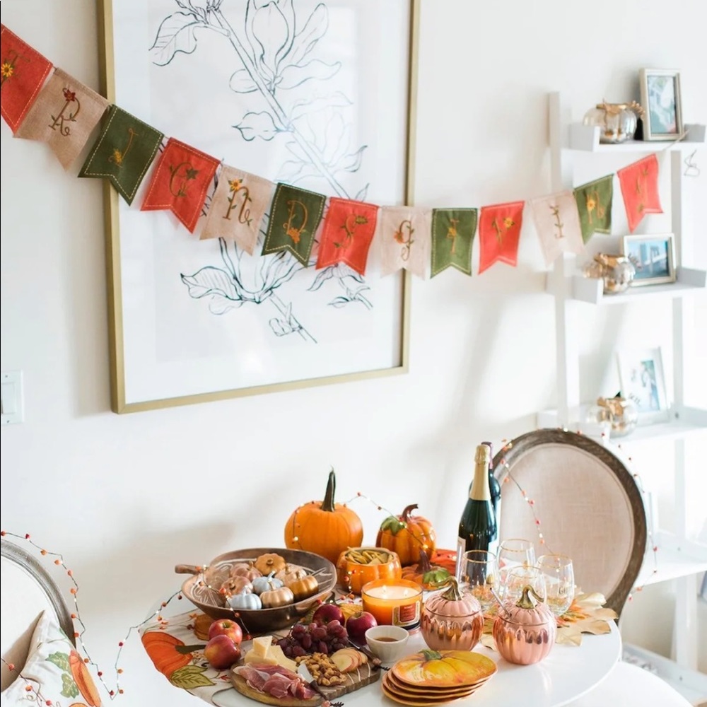 Pier 1 Friendsgiving Penant Banner